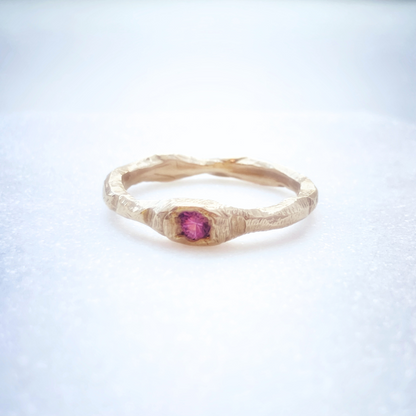 Gold Pink Sapphire Petra Ring
